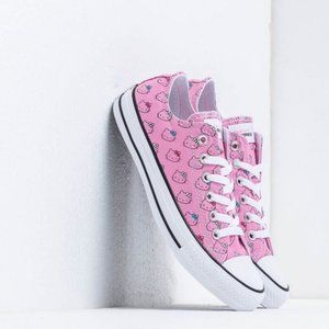 Hello Kitty Pink Sanrio x Chuck Taylor Converse 7